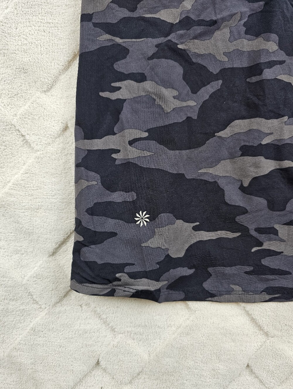 Athleta Camo Racerback Tank Top Womens Small Gym Yoga Run Wear - Picture 8 of 9